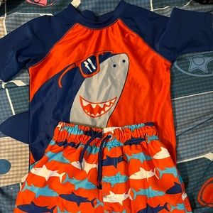 4t boys swimwear set.